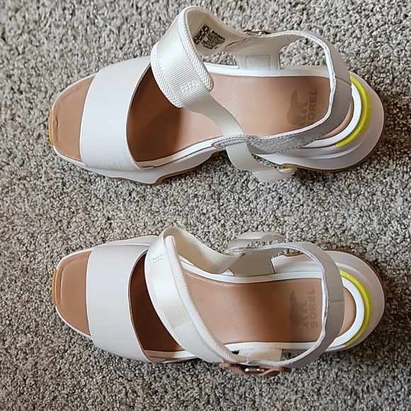 Sorel Kinetic Impact Sandal Womens 8.5 Shoes White Leather Strappy Platform - Picture 2 of 7